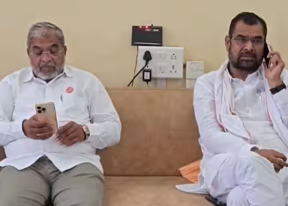 adabhau-with-raju-setti
